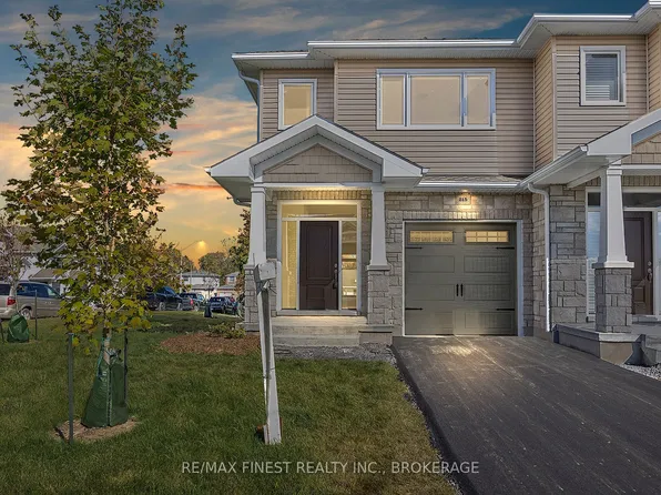 215 Heritage Park Dr, Greater Napanee, ON K7R 0C8