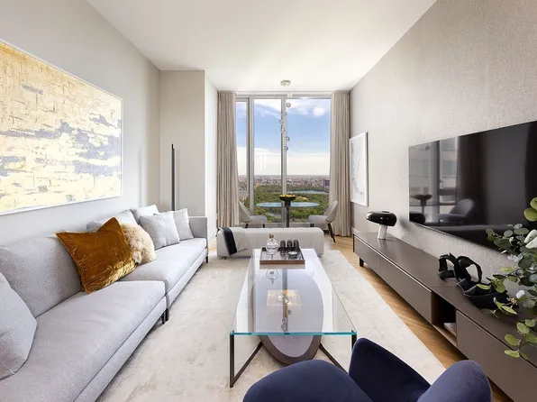 217 W 57th St APT 68N, New York, NY 10019