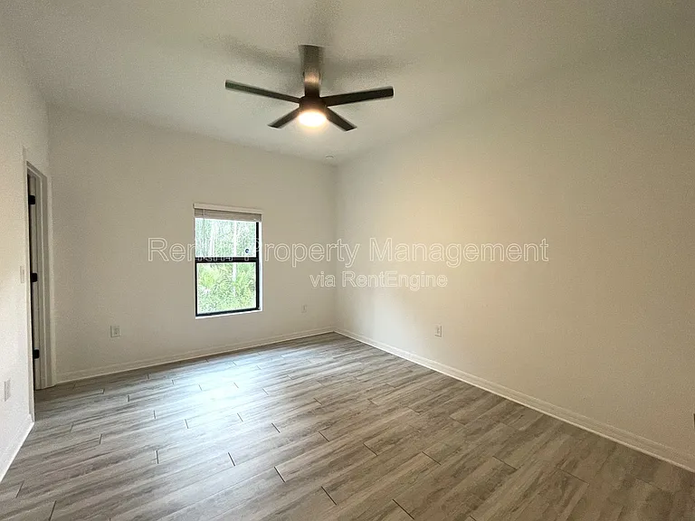 558 Nimitz Blvd — Photo 19