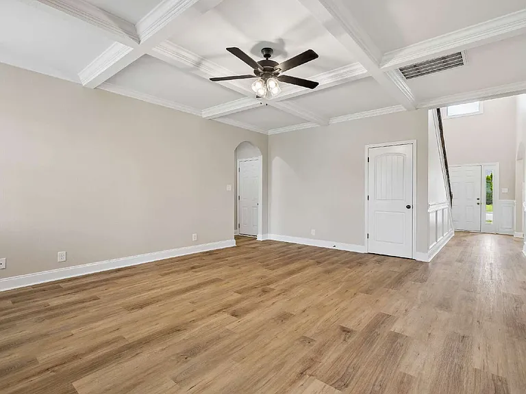 1240 Winterset Dr — Photo 24
