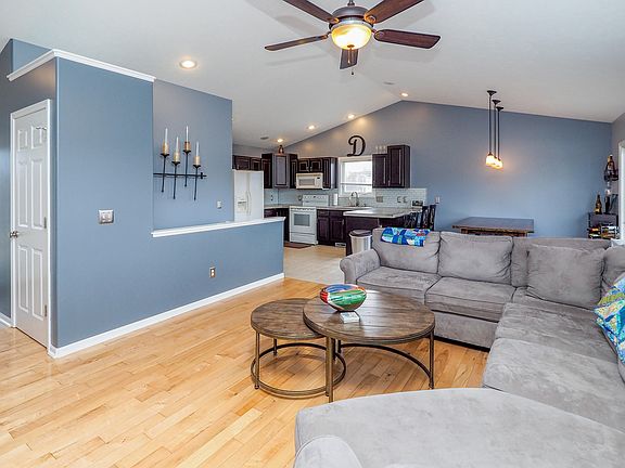 4th image of 5650 Briarhill Ct