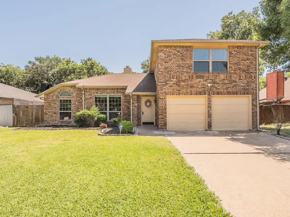 829 Brentwood Dr, Grand Prairie, TX 75052