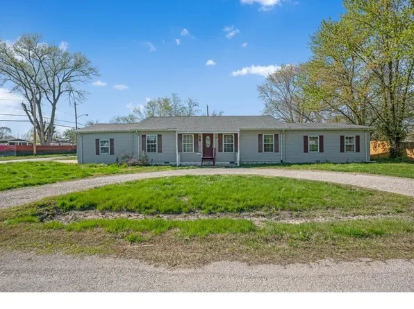 1011 S 56th St, East Saint Louis, IL 62207