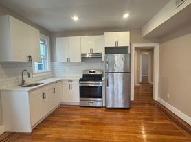 159 Brookwood St, East Orange, NJ