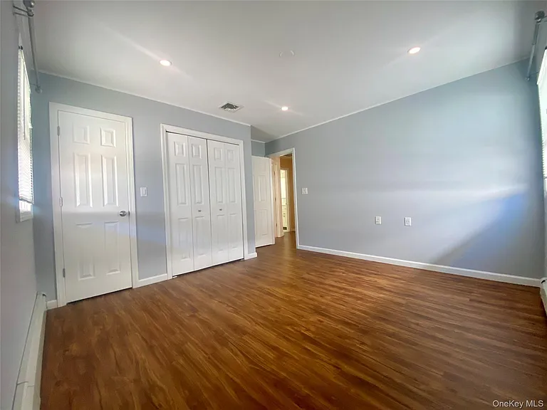 310 E Olive St #MAIN — Photo 16