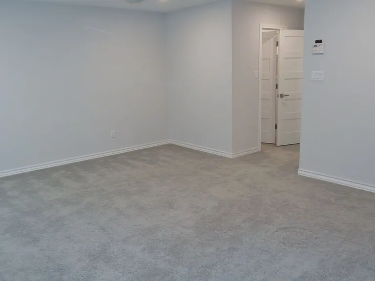 4715 Lafayette Ave — Photo 24