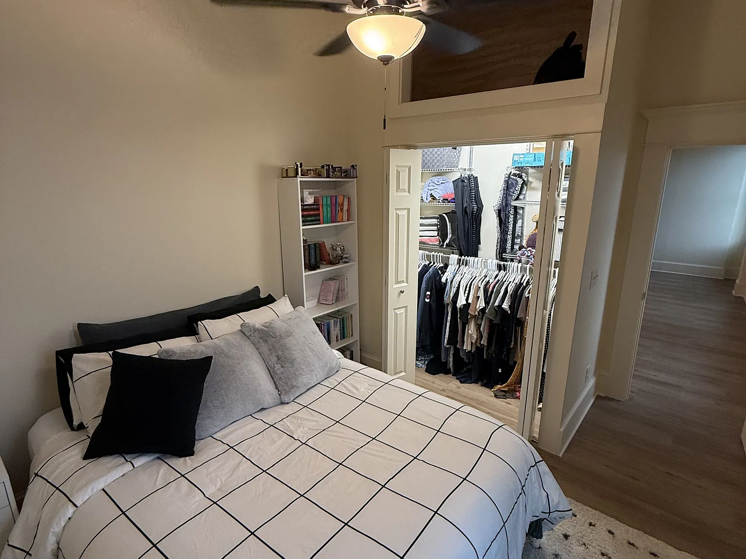 Franklin - Residential - 33.5 N Broad — Photo 3