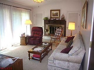 3rd image of 3530 Dwyer Ln