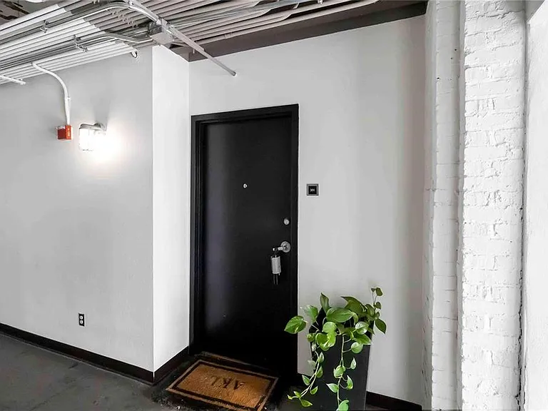 62 W Colonial Dr #301 — Photo 11
