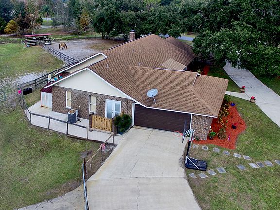 3rd image of 340 Quiet Trail Dr