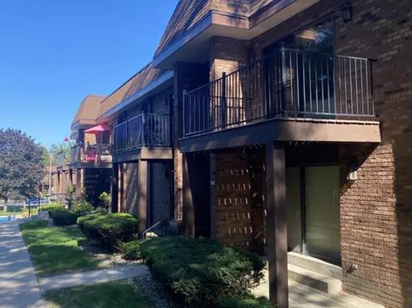 9350 West Forest Home AVENUE #6, Greenfield, WI 53228