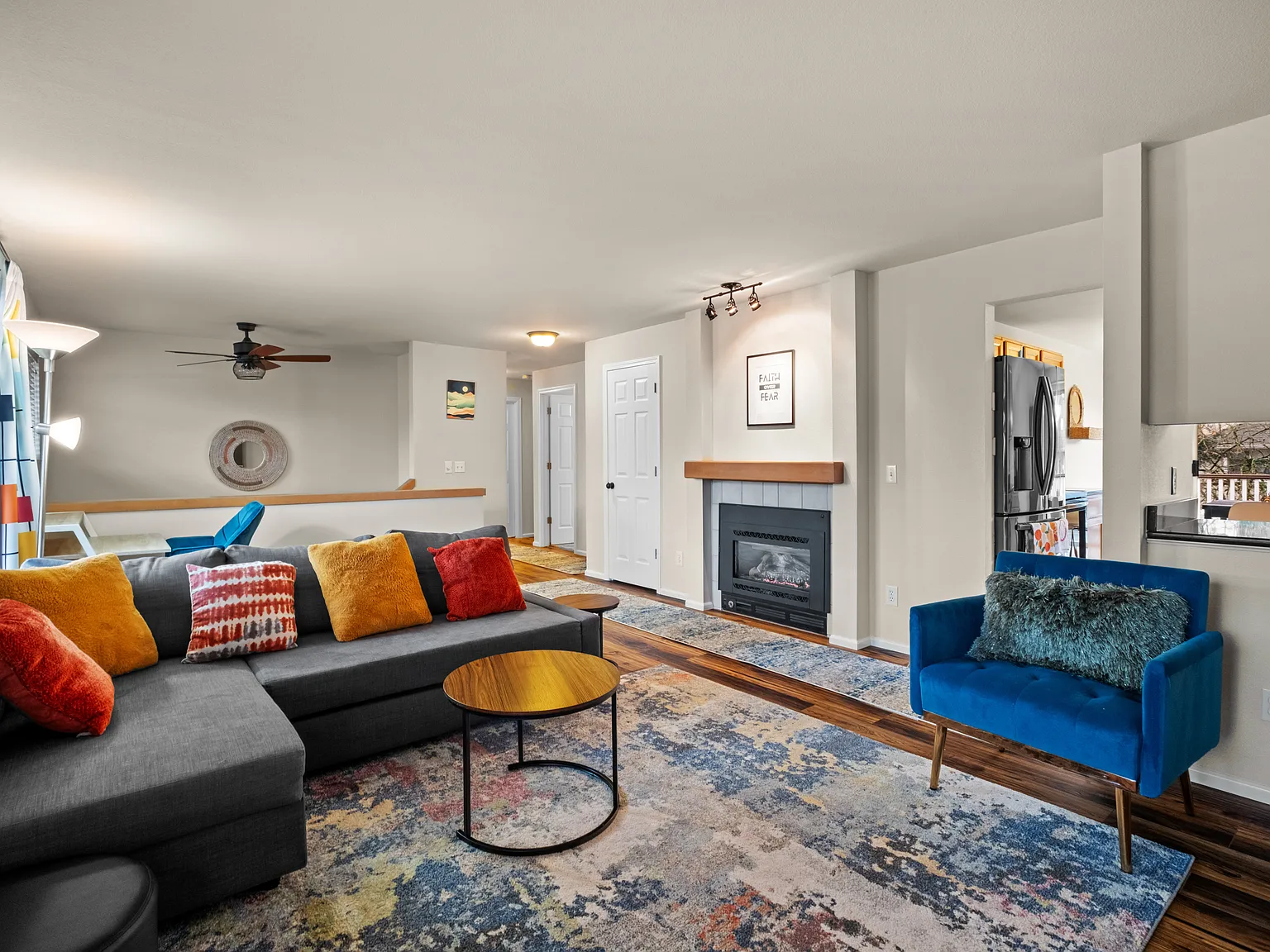 4 bed, 2050 sqft, $4,150 — Photo 3