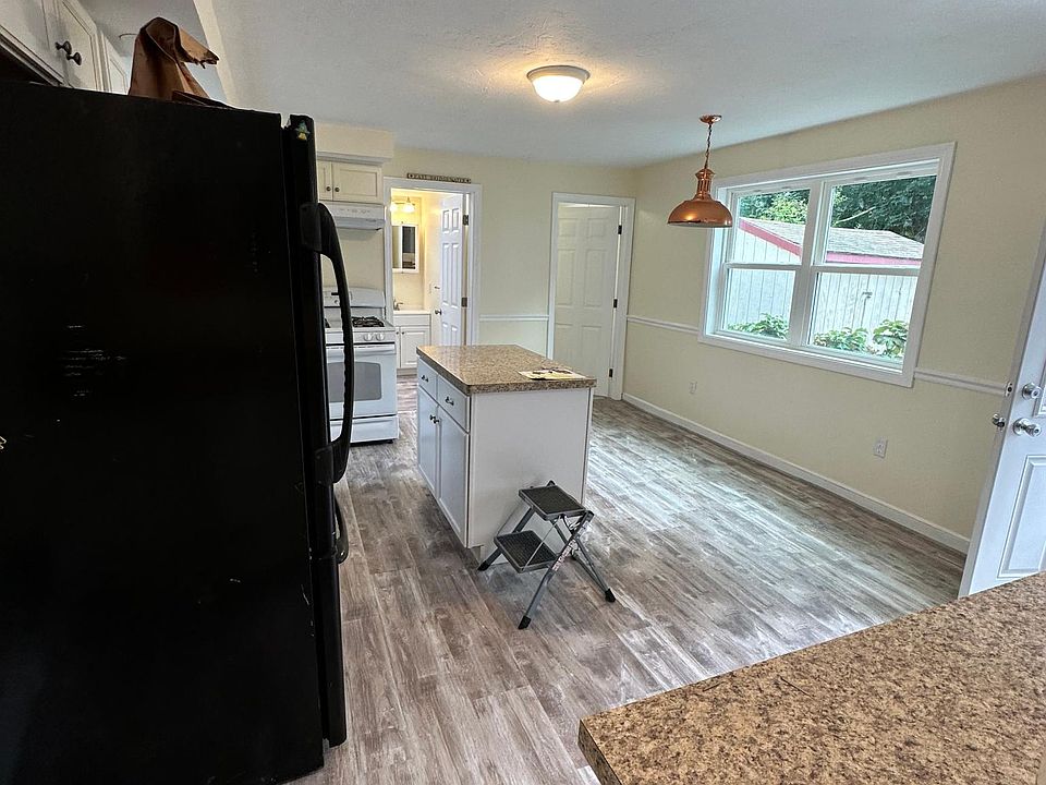1st image of 20 Church Ave #1