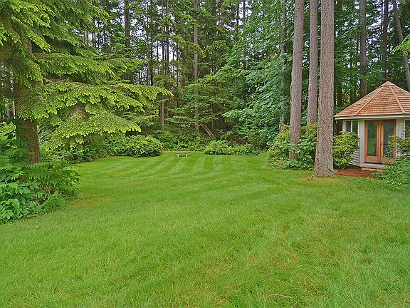 4th image of 9663 NE Beach Crest Dr