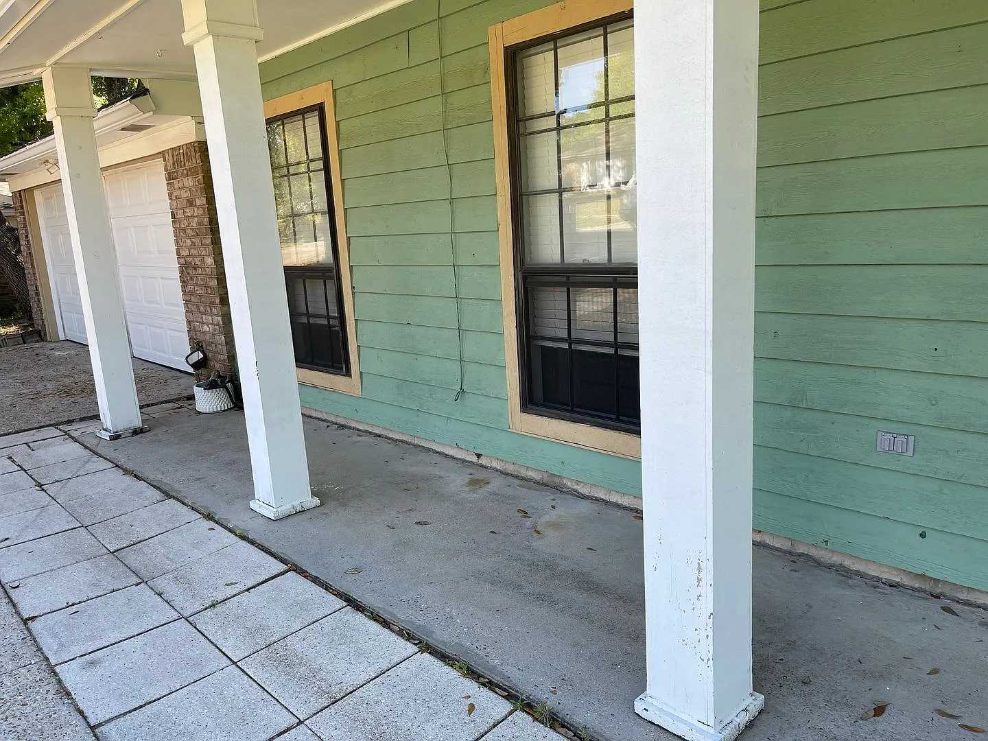 Beautiful Upgraded Home in Northeast Pensacola - Northpointe Subdivision — Photo 2