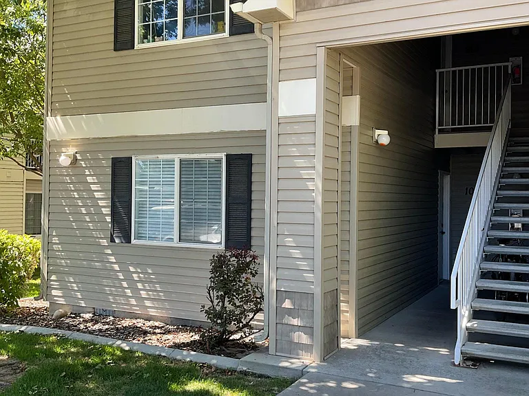 187 N Avenger Ln #201 — Photo 1