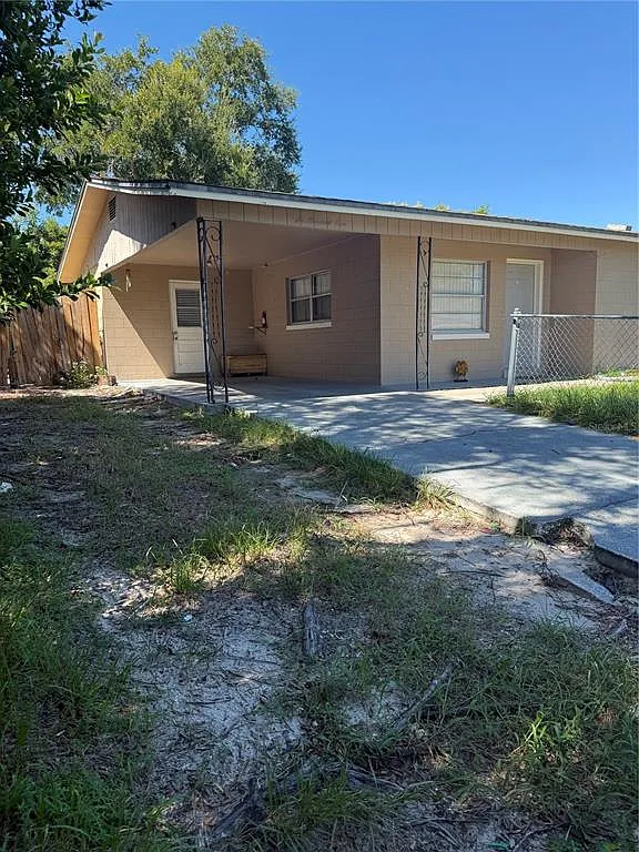 3 bed, 2.0 bath, 1077 sqft, $1,500 — Photo 2