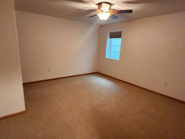1329 Pinecrest Ln — Photo 16