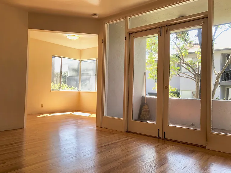 97 Vernon St #1 — Photo 2