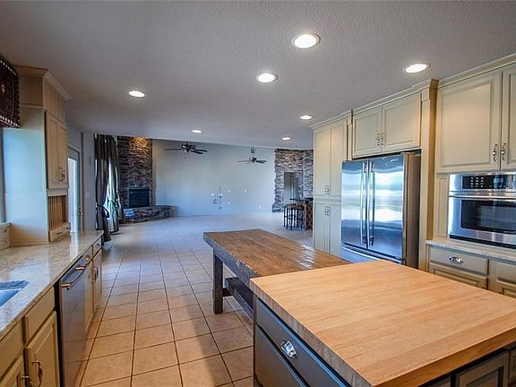 2nd image of 3690 Appaloosa Dr