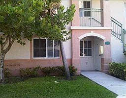 1st image of 1271 SE 27th St Unit 102