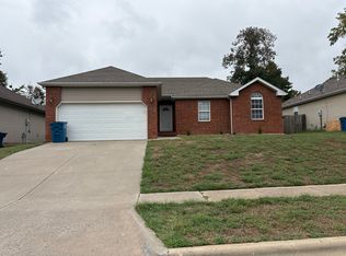 3419 W Erie St, Springfield, MO 65807