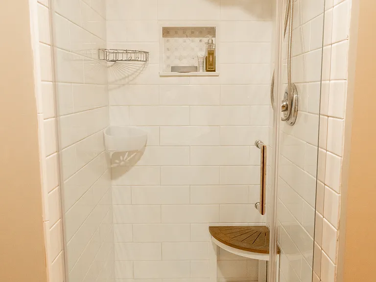 404 Woodstock Rd — Photo 39