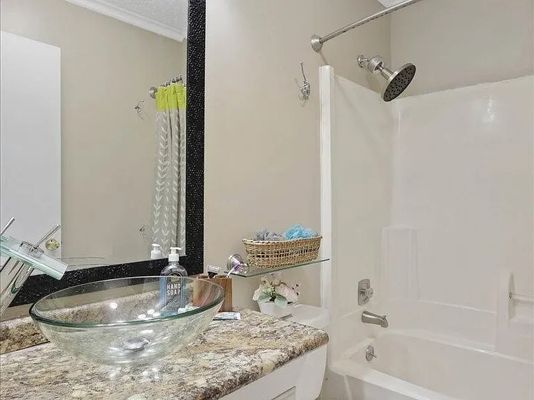 5613 Winding Ln — Photo 10