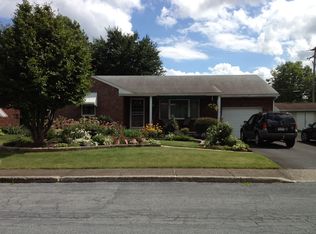 1830 Elmwood Dr, Whitehall, PA 18052