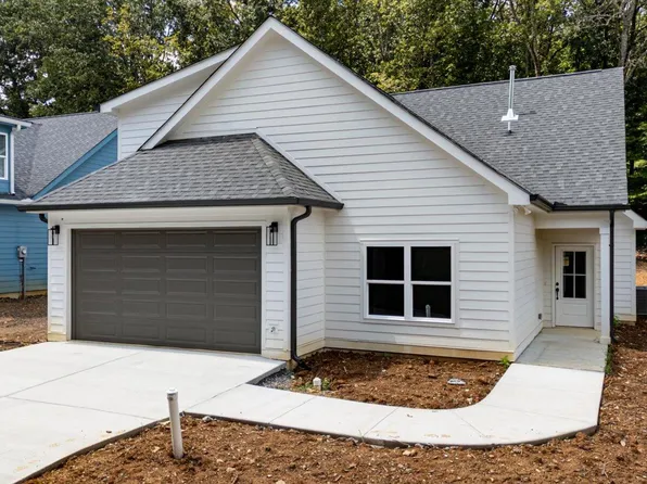 4821 Green Shanty Rd, Ooltewah, TN 37363