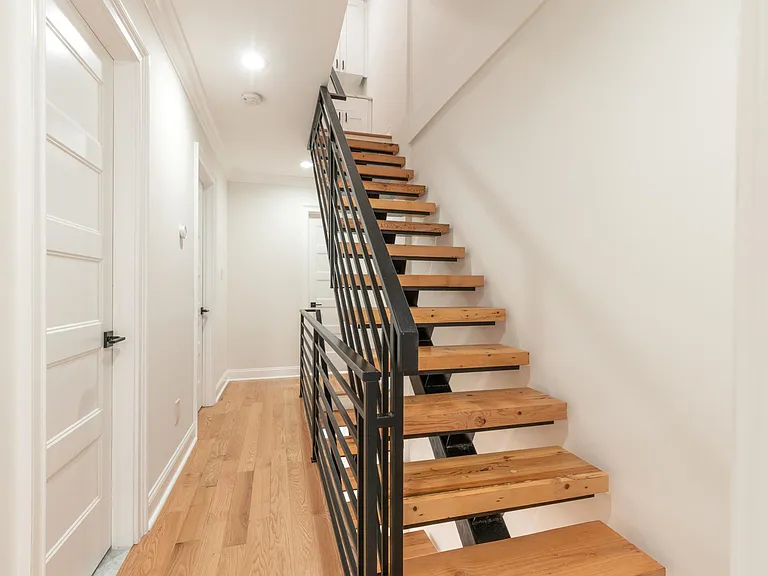 436 Manton St — Photo 36