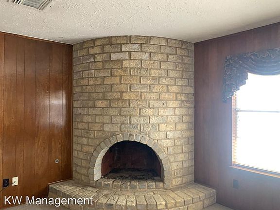 5th image of 815 Park Meadow Dr