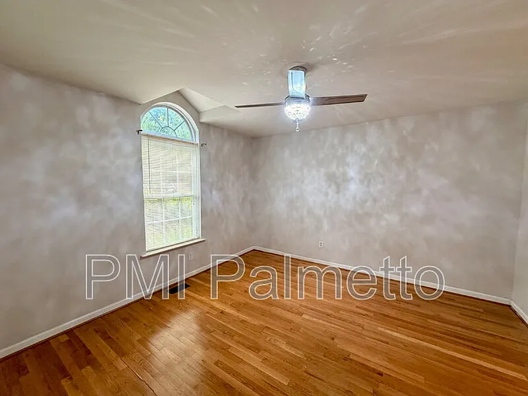 152 Chatham Cir — Photo 10