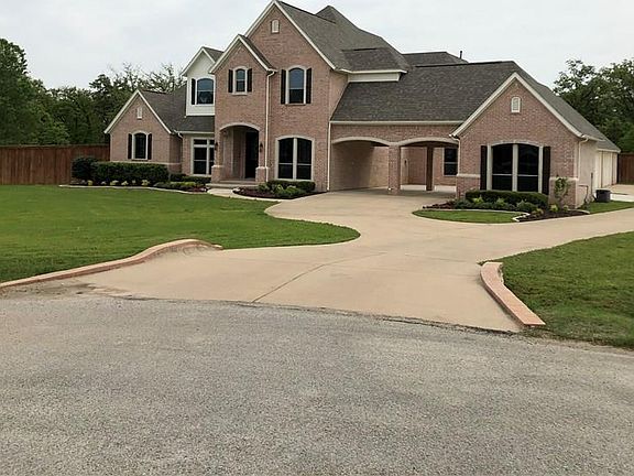 3rd image of 6225 Toscana Cir