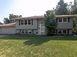 13237 Irving Ave S, Burnsville, MN 55337