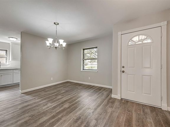 2nd image of 1822 Paxton Dr