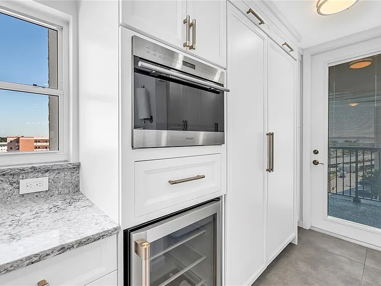 6020 Shore Blvd S #712 — Photo 9