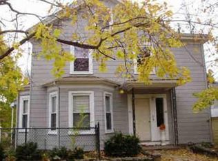 18 Bowen St #G1, Newton Center, MA 02459