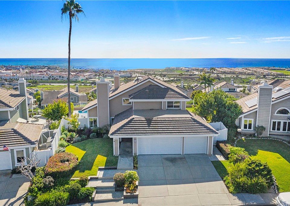 1st image of 2219 Avenida Platanar
