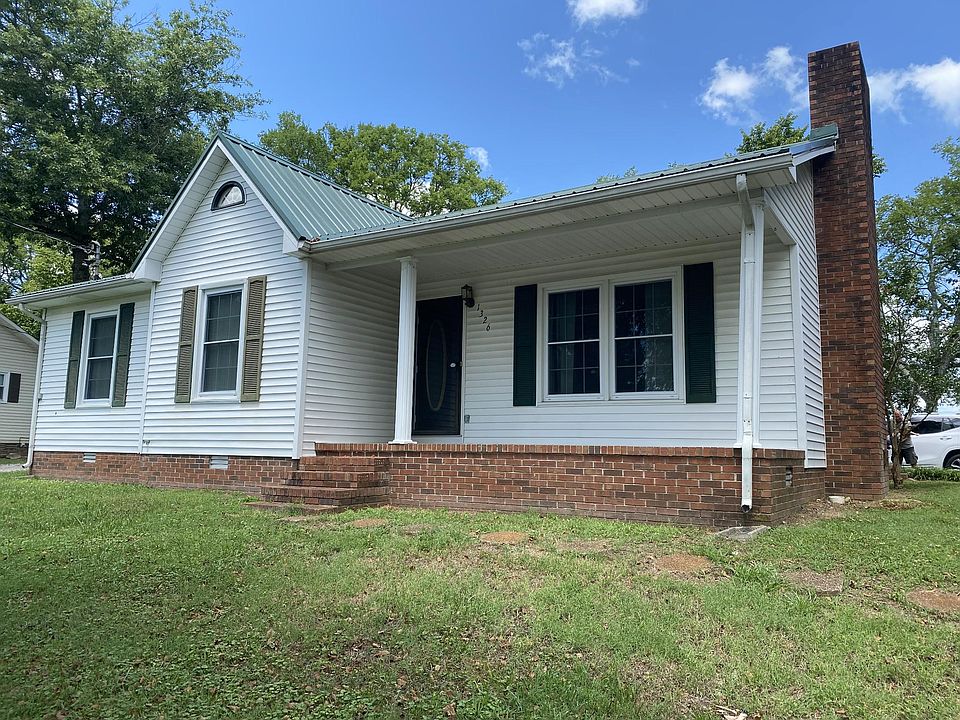 1st image of 1326 Charlotte Dr
