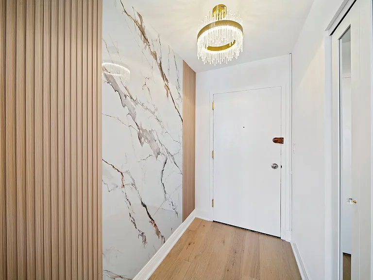 1355 N Sandburg Ter #2606D — Photo 3
