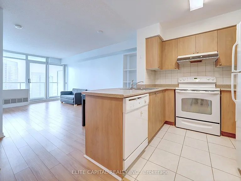 5508 Yonge St #2306 — Photo 2