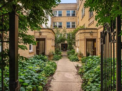 1415 W Catalpa Ave APT 1N, Chicago, IL, 60640