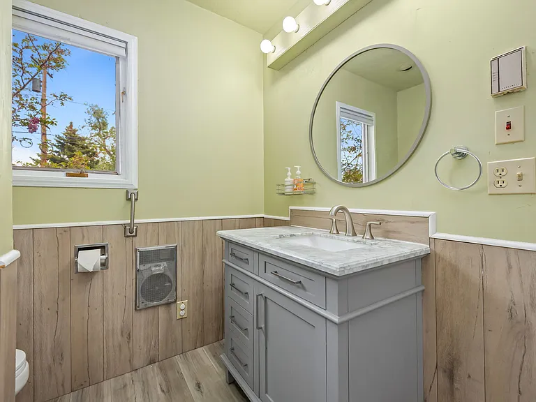 6408 S Louthan St — Photo 13