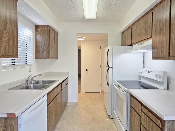 2572 Knollwood Ct APT 201