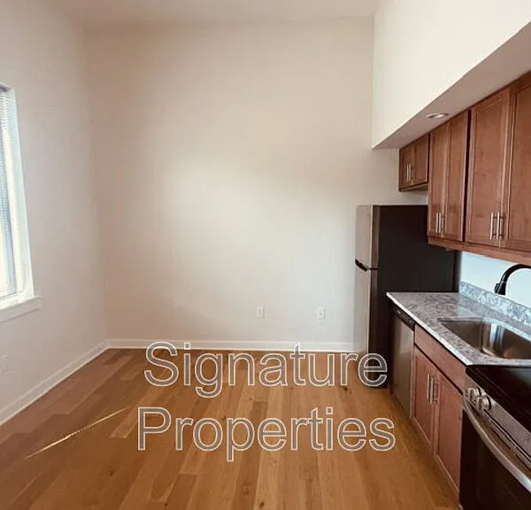712 High St #4 — Photo 4