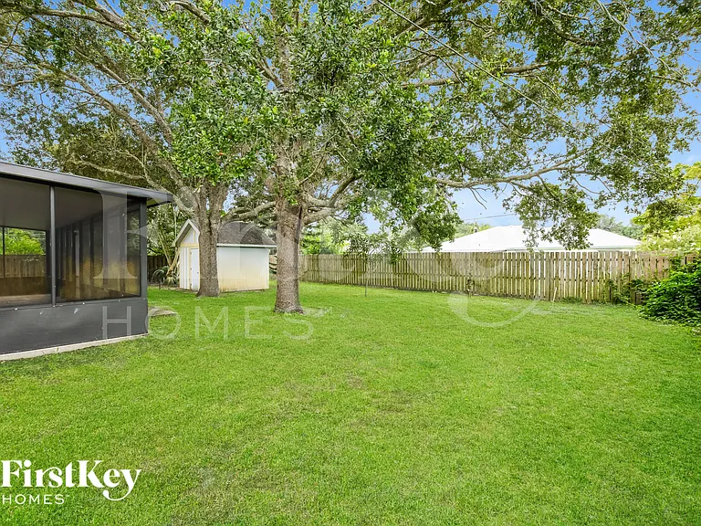 2278 Hialeah St NE — Photo 15