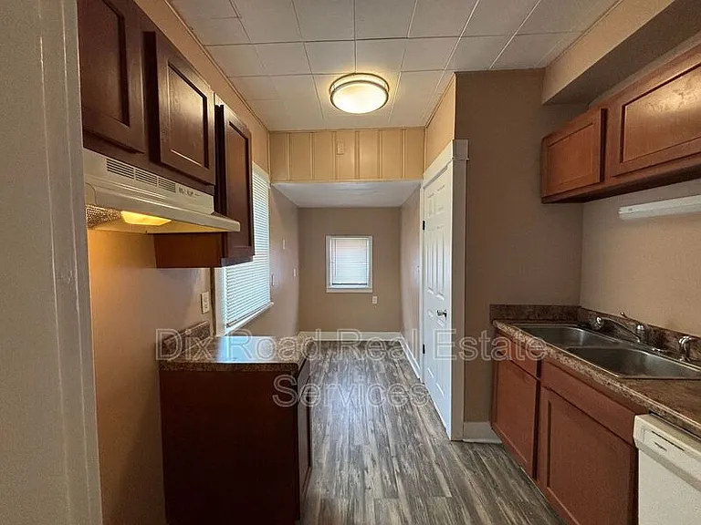 24 Lutz Ave — Photo 12