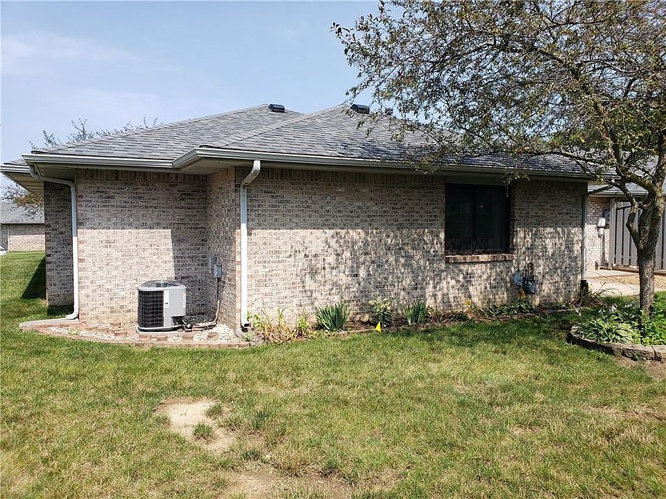 2nd image of 4114 Daphne Dr