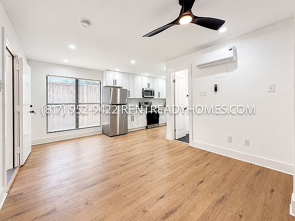 2nd image of 1510 W Jefferson Blvd APT 105
